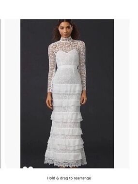 Self Portrait, Primrose crepon-trimmed guipure lace gown, US size 2 like new